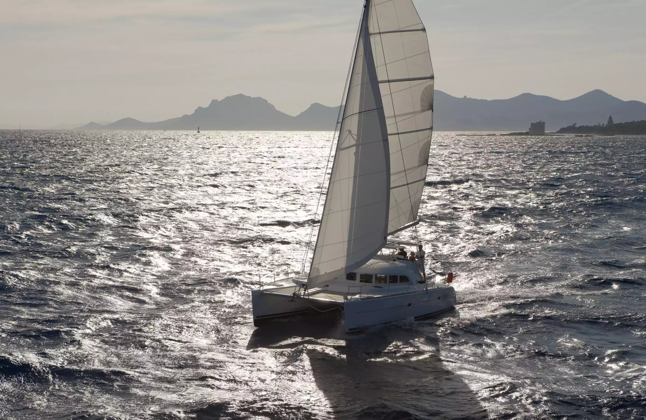 navegar-de-catamaran-Ibiza-Lagoon380-ibiza-formentera