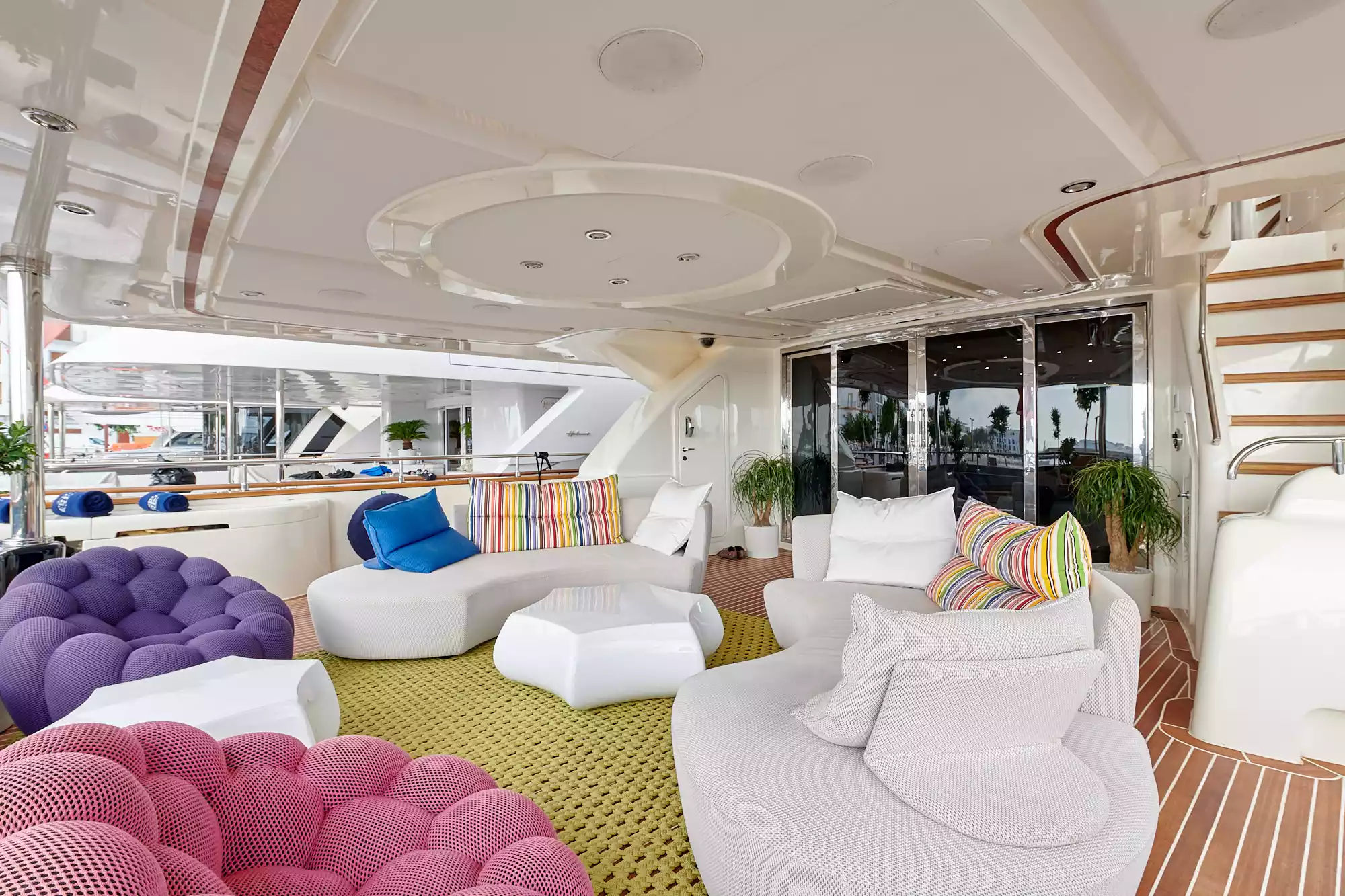 rent-yacht-ibiza-fuerteventura-Bunker CRN-interior