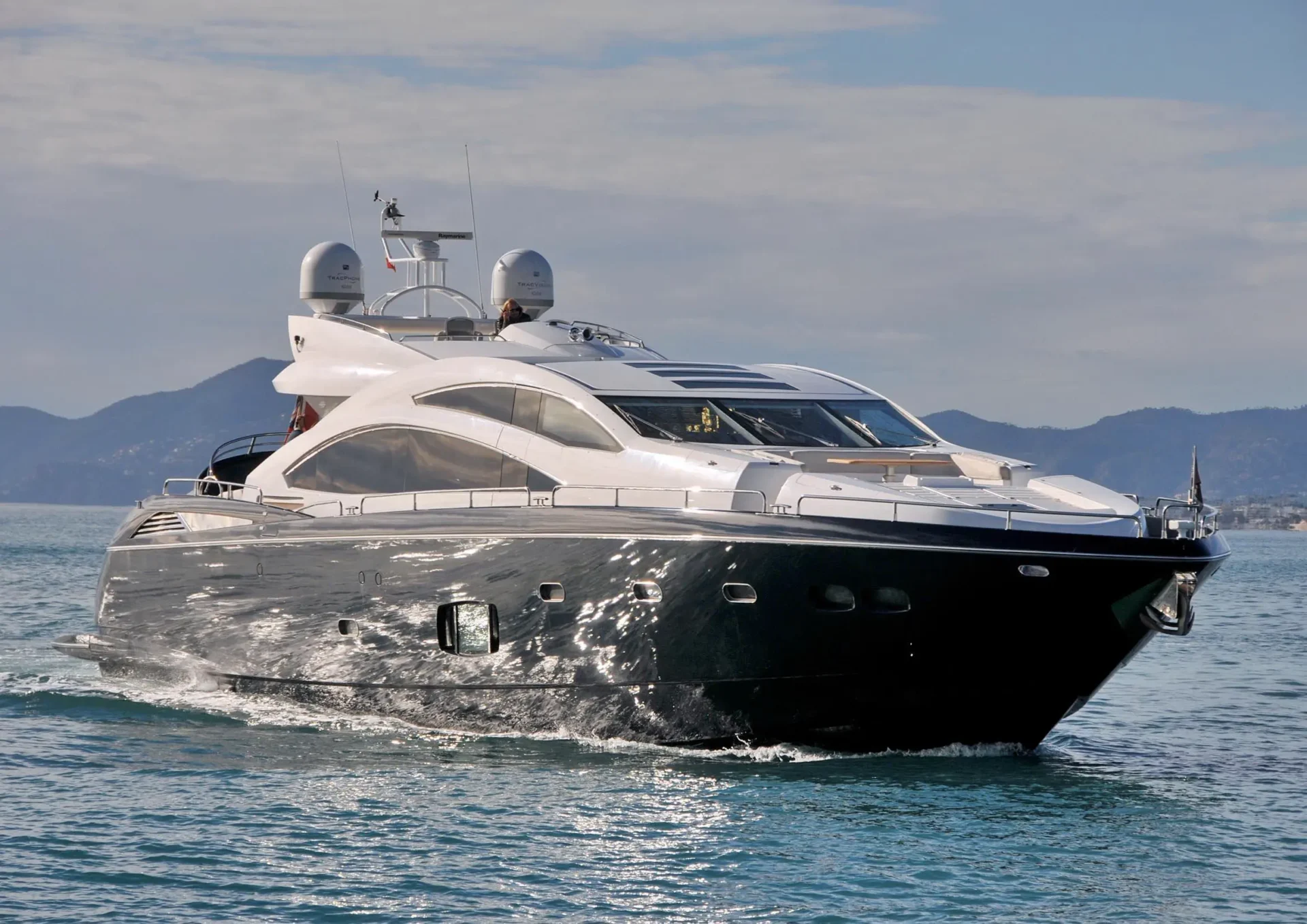 SUNSEEKER 84
