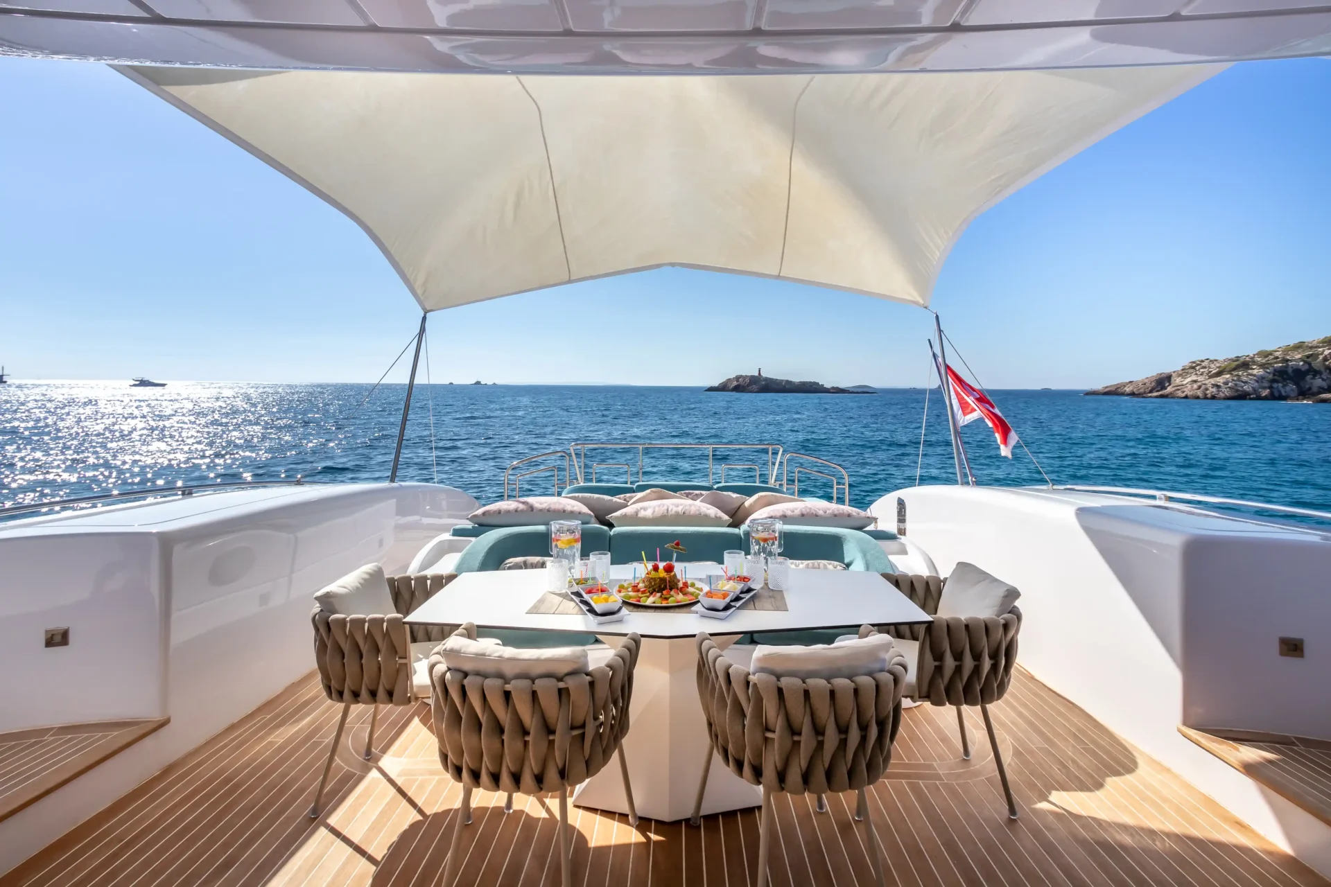 MANGUSTA 108 - BELISA - Imagen 6